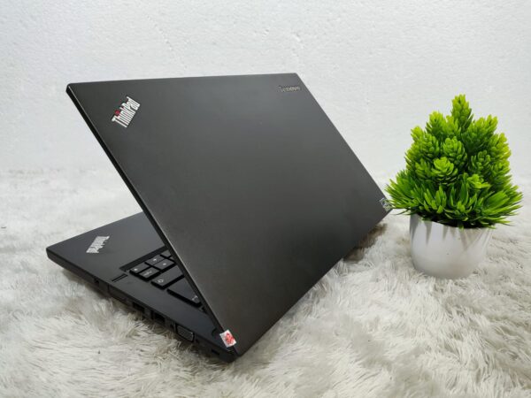 Lenovo Thinkpad T440s - Image 4